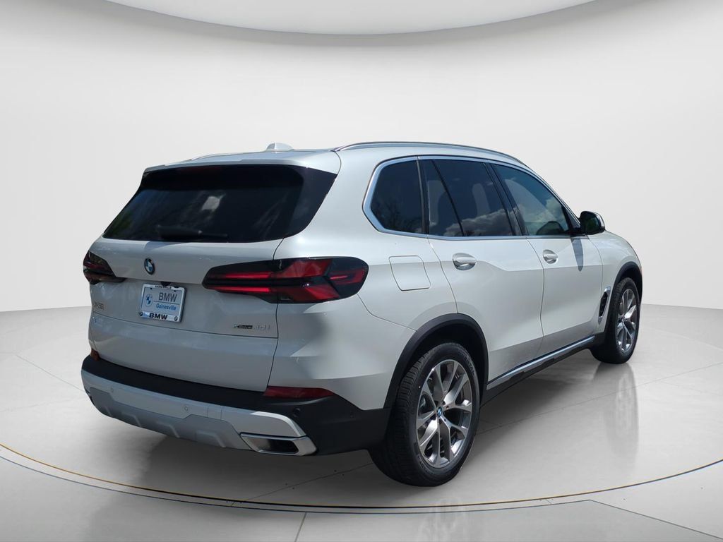 Certified 2026 BMW X5 xDrive40i w/ Climate Comfort Package AWD/4WD image 5