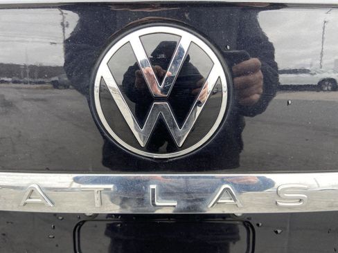 Used 2023 Volkswagen Atlas SE image 17