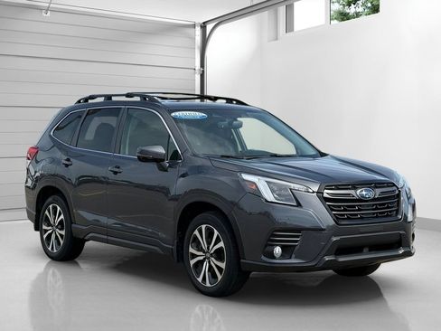 Used 2023 Subaru Forester Limited AWD/4WD image 3