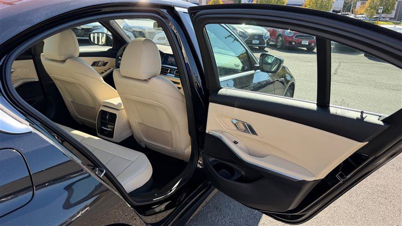 Used 2022 BMW 330i Sedan RWD image 39