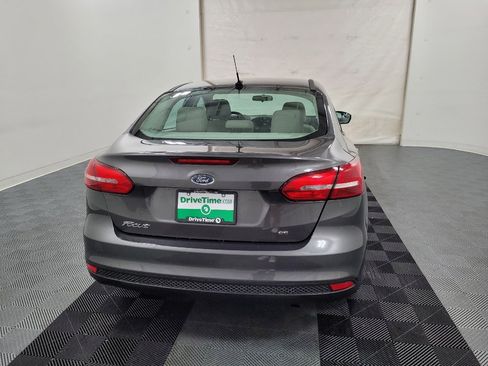 Used 2016 Ford Focus SE FWD image 7