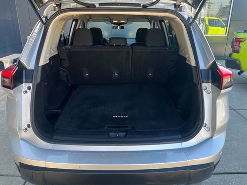 Certified 2024 Nissan Rogue S image 28