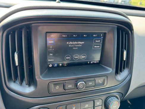 Used 2022 Chevrolet Colorado W/T w/ Custom Special Edition RWD image 19