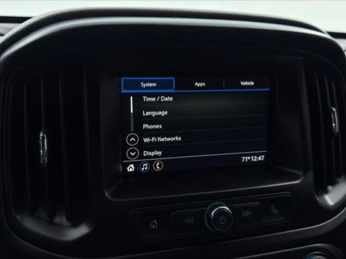 Used 2019 Chevrolet Colorado W/T RWD image 32