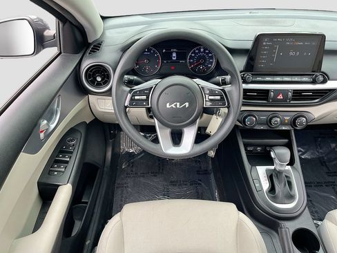 Used 2023 Kia Forte LXS w/ LXS Technology Package FWD image 20