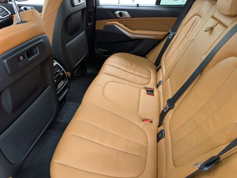 Used 2022 BMW X5 xDrive45e w/ M Sport Package image 15