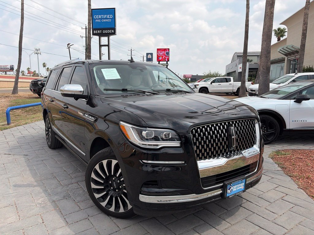 Used 2023 Lincoln Nautilus FWD w/ Premium Package image 1