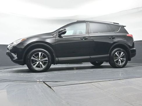 Used 2017 Toyota RAV4 XLE image 30