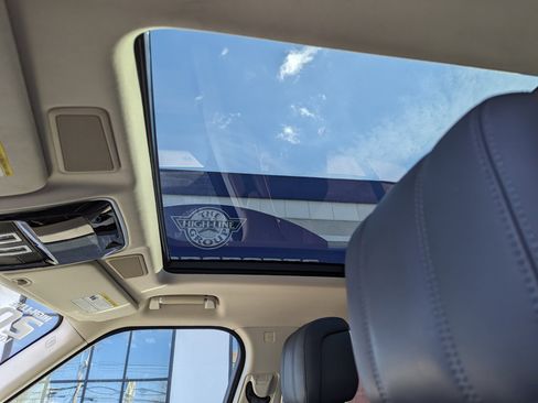 Used 2020 Land Rover Range Rover HSE image 29