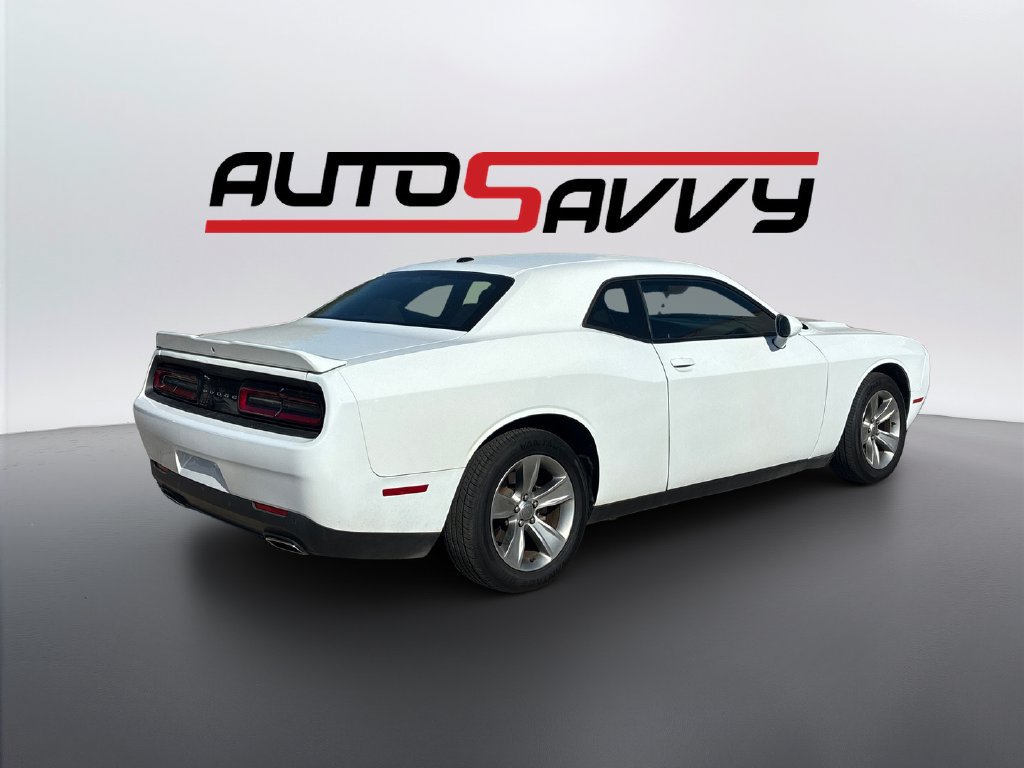 Used 2021 Dodge Challenger SXT w/ Driver Convenience Group RWD image 5