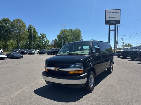 New 2026 Chevrolet Express 2500 RWD image 1