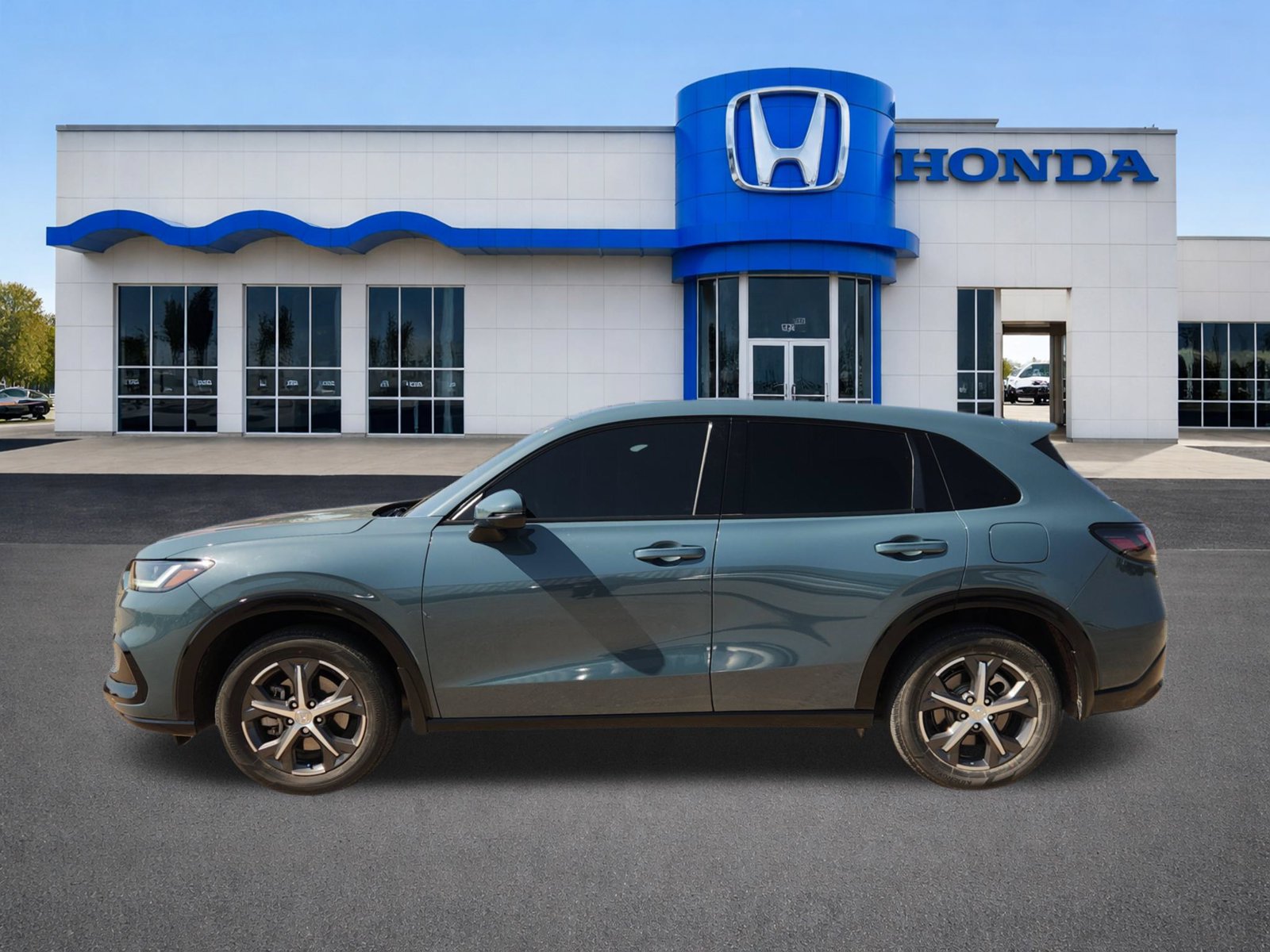 Used 2024 Honda HR-V EX-L image 3
