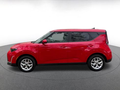 Used 2025 Kia Soul LX w/ LX Technology Package image 9