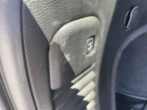 Used 2019 Jeep Grand Cherokee Limited AWD/4WD image 11
