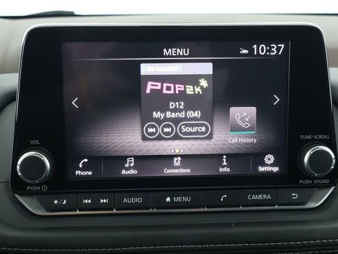 Used 2021 Nissan Rogue SV image 16