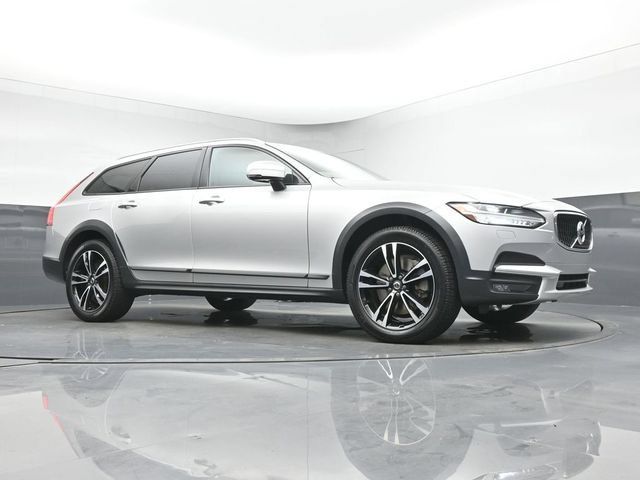 Used 2018 Volvo V90 T5 Cross Country w/ Plus Package AWD/4WD image 34