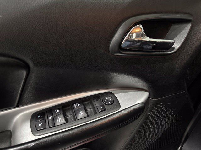 Used 2016 Dodge Journey SXT FWD image 30