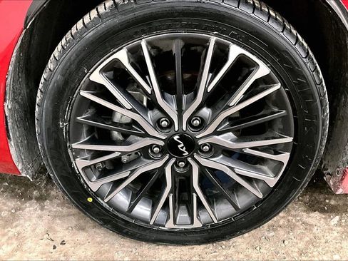 Used 2024 Kia Forte GT-Line image 8