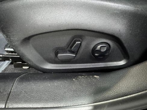 Used 2018 Jeep Compass Limited w/ Navigation Group image 29