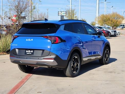 New 2026 Kia Sportage EX w/ EX Panorama Roof Package image 4