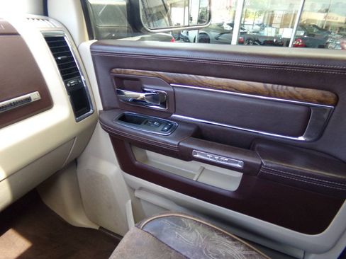Used 2013 RAM 1500 Laramie Longhorn w/ Convenience Group AWD/4WD image 34