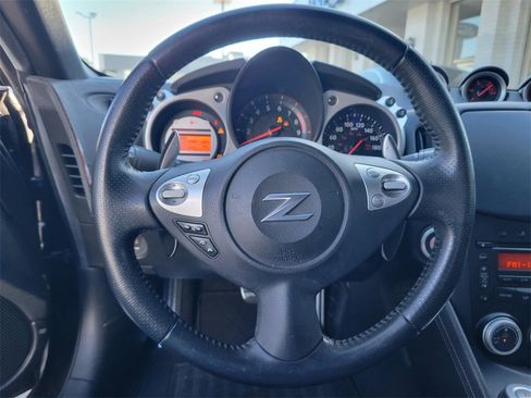 Used 2010 Nissan 370Z Touring image 10