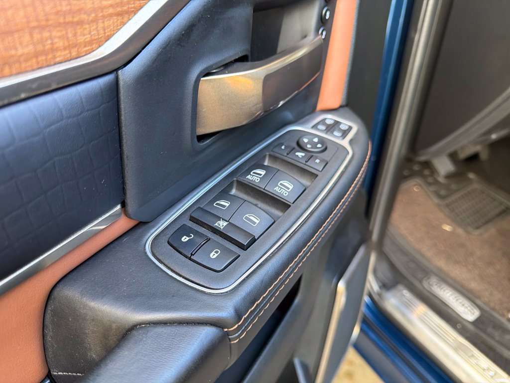 Used 2023 RAM 3500 Limited AWD/4WD image 43