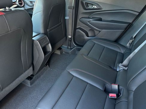 New 2025 Chevrolet Trax RS image 7