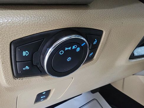 Used 2016 Ford F150 Lariat w/ Equipment Group 502A Luxury image 39