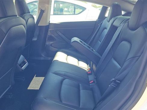 Used 2020 Tesla Model 3 Standard Range RWD image 7