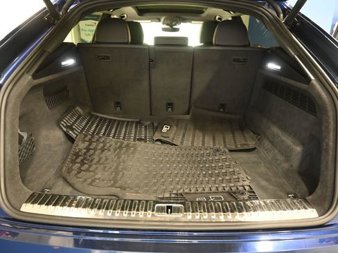 Used 2021 Audi Q8 Premium Plus w/ Premium Plus Package image 14