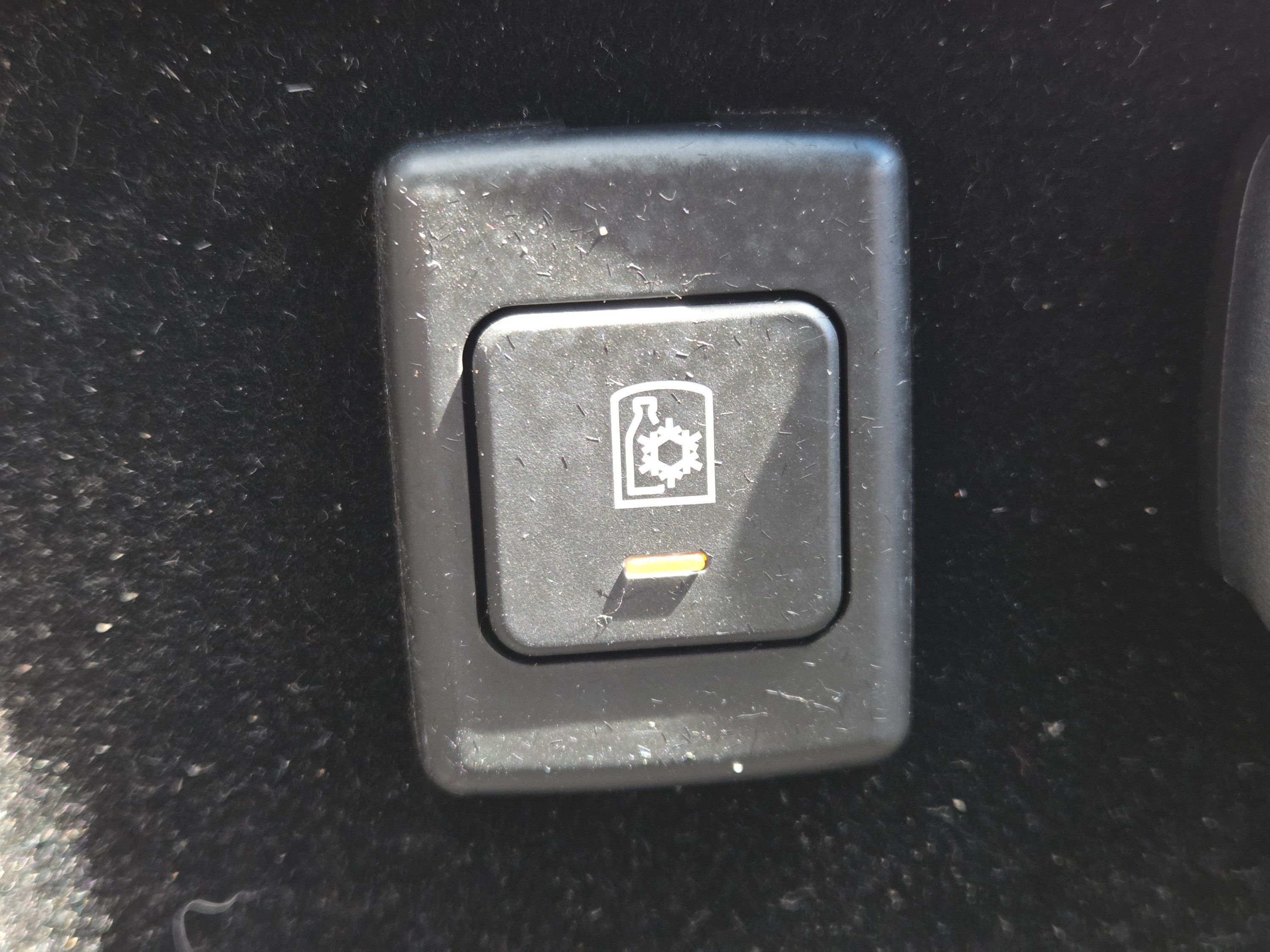 Used 2017 Cadillac Escalade Platinum AWD/4WD image 20