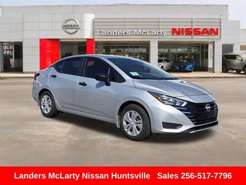 Used 2025 Nissan Versa S w/ Trunk Package FWD image 1