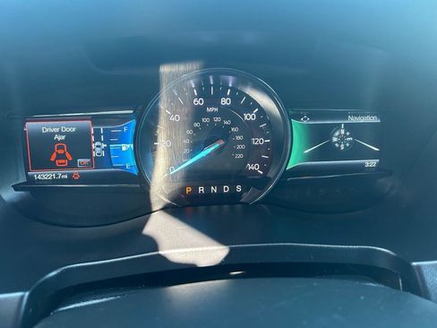 Used 2018 Ford Explorer XLT w/ Equipment Group 202A image 19