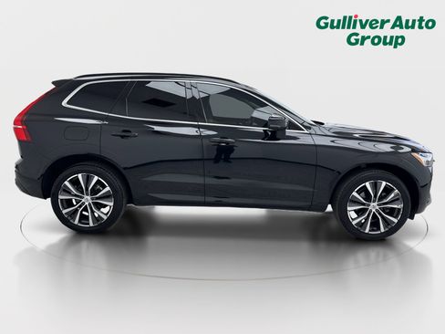 Used 2022 Volvo XC60 B5 Momentum w/ Protection Package Premier image 10