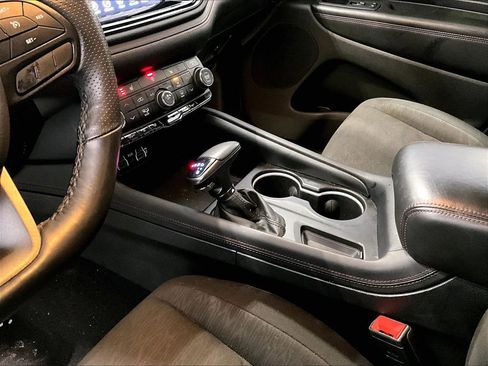 Used 2024 Dodge Durango GT image 15
