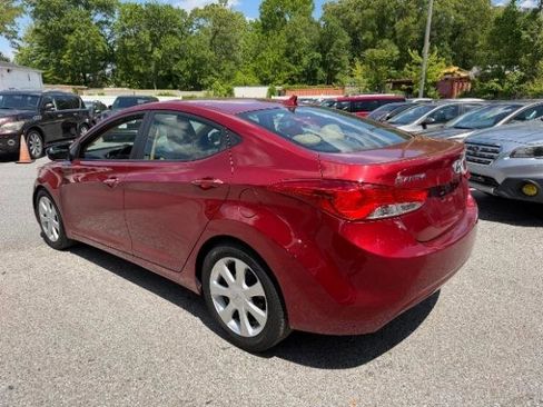 Used 2013 Hyundai Elantra Limited FWD image 3