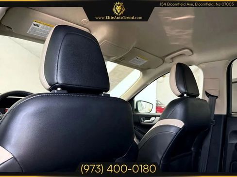 Used 2020 Ford Escape SEL image 27