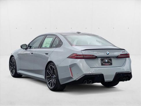New 2026 BMW M5 image 8