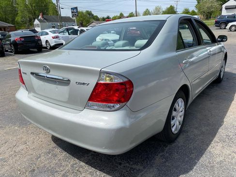 Used 2005 Toyota Camry FWD image 6