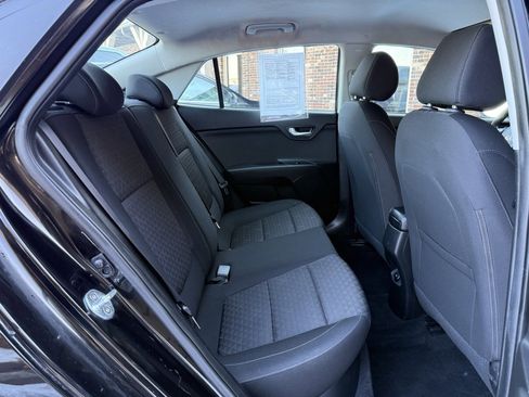 Used 2018 Kia Rio S image 14