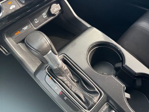 Certified 2025 Honda Civic Sport image 28