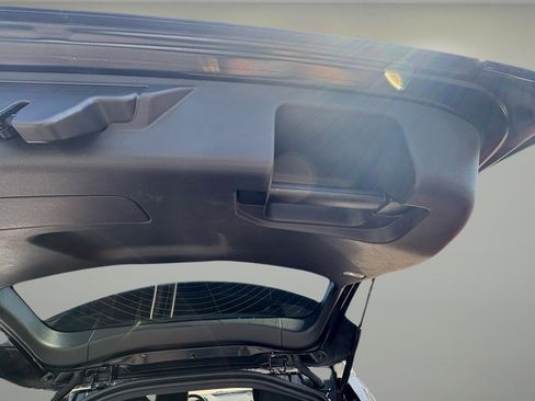 Used 2020 Land Rover Discovery Sport image 33