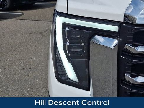 Used 2025 GMC Sierra 2500 SLT w/ SLT Premium Package image 31