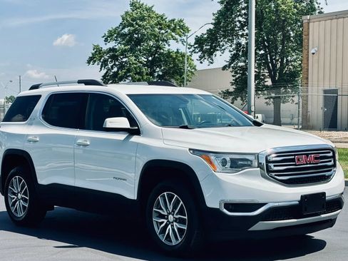 Used 2017 GMC Acadia SLE AWD/4WD image 13