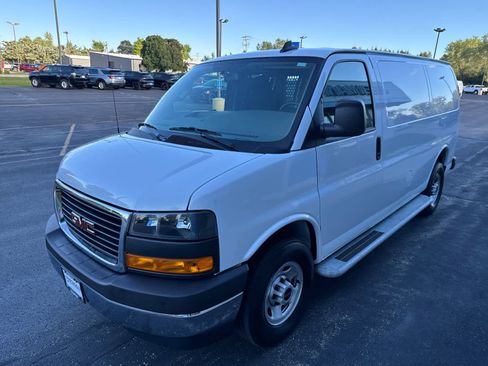 Used 2024 GMC Savana 2500 w/ Driver Convenience Package image 11