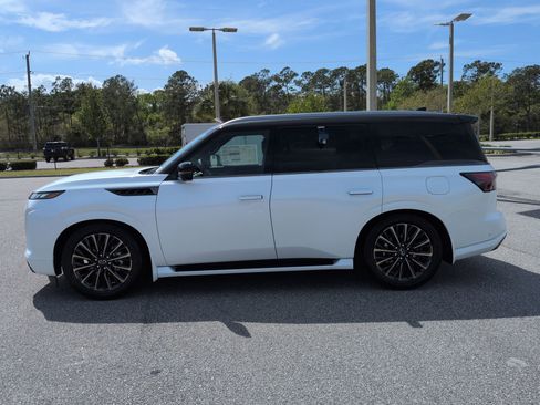 New 2026 INFINITI QX80 Autograph AWD/4WD image 8
