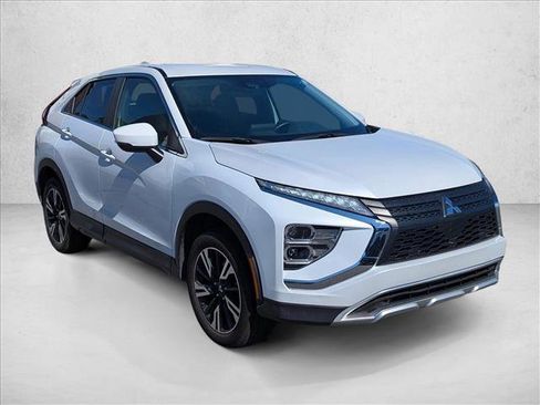 Used 2024 Mitsubishi Eclipse Cross SE image 3