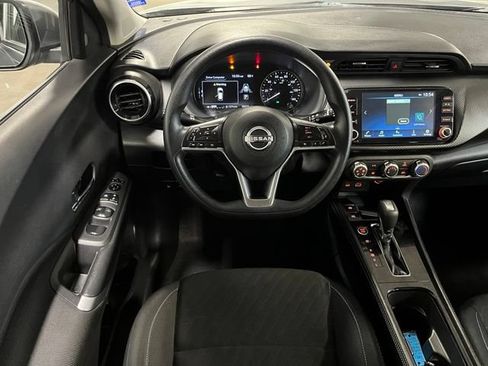 Used 2024 Nissan Kicks SV FWD image 18