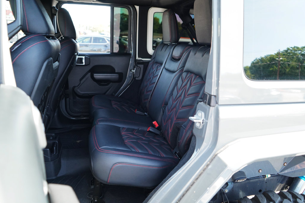 Used 2021 Jeep Wrangler Unlimited Rubicon AWD/4WD image 8
